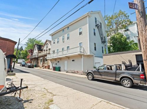 51 Cato St, Woonsocket RI  02895-3003 exterior