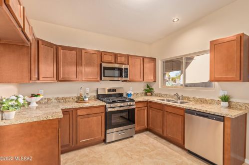 6924 Northpoint Dr, Tucson AZ 85741-2463 exterior