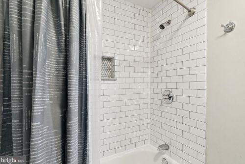 208 Mckean St, Philadelphia PA 19148-2646 exterior