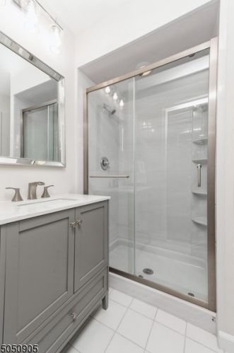 24 Rickland Dr, Dover NJ 07869-4320 exterior