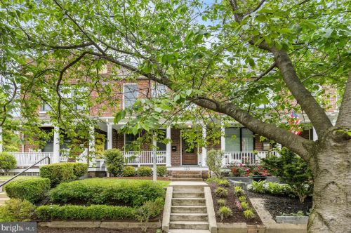 123 Peyton St, Alexandria VA 22314-2723 exterior