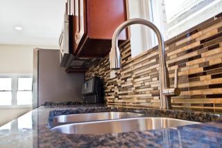 7806 Crandon Ave, Chicago IL  60649-5021 exterior