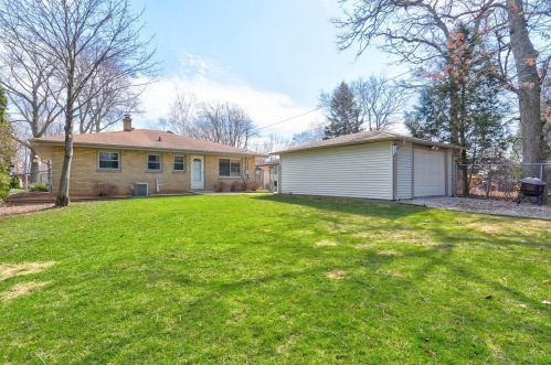 4963 19 St, Milwaukee WI 53209-5760 exterior