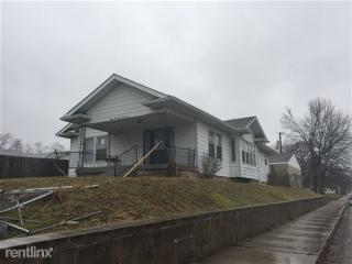 865 Addison St, Indianapolis IN  46221-1029 exterior