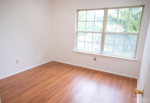 400 Draco Rd, Piscataway NJ 08854-5472 exterior