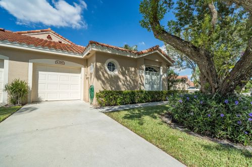 6396 Long Key Ln, Boynton Beach, FL 33472-2374