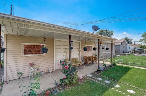 5527 Kilbourn Ave, Chicago IL 60646-5937 exterior