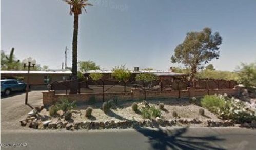 5242 Genematas Dr, Tucson, AZ 85704-5206