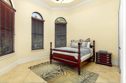 2832 Coco Lk Dr, Naples FL 34105-4514 exterior