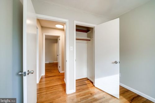 4110 Duvawn St, Alexandria VA 22310-2022 exterior