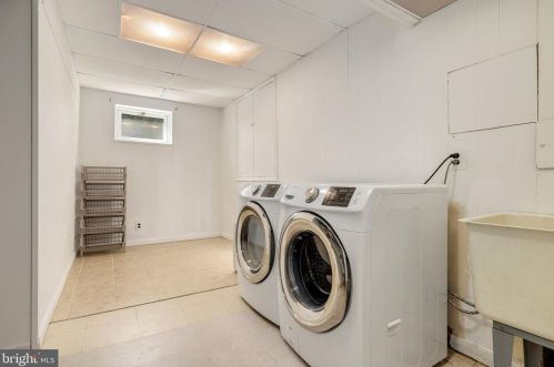 4216 Landgreen St, Rockville MD 20853-2731 exterior