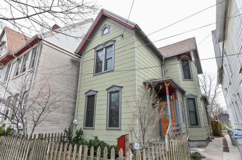 309 Mineral St, Milwaukee WI 53204-1739 exterior