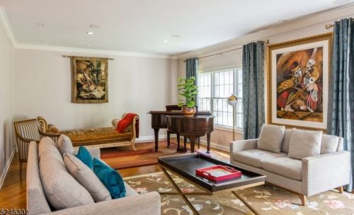 83 Winged Foot Dr, Livingston NJ 07039-8231 exterior