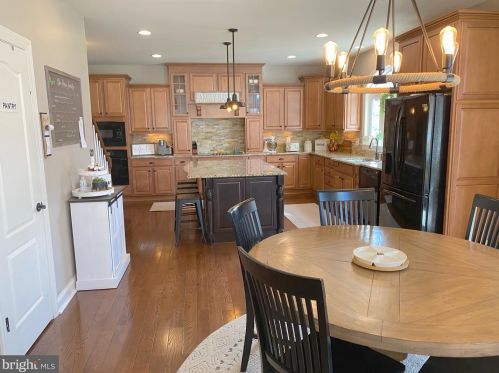 930 Falls Pointe Way, Huntingtown MD 20639-2329 exterior