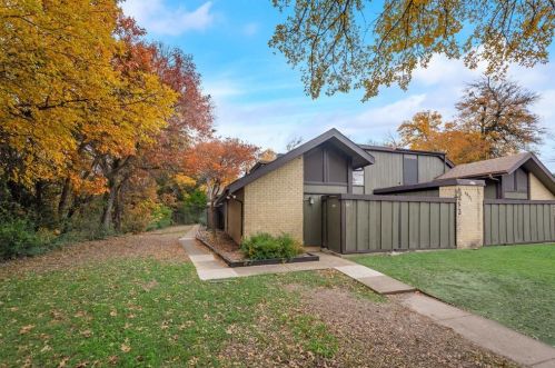 4621 Country Creek Dr, Dallas TX  75236-1207 exterior