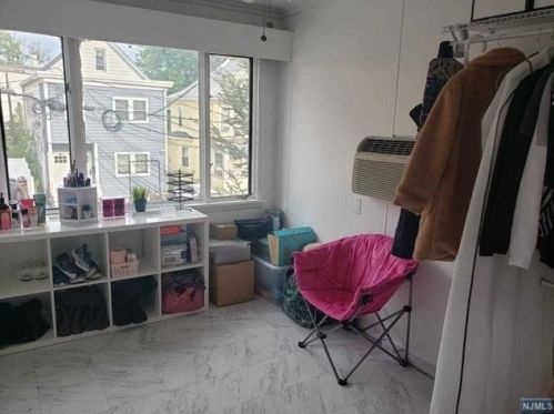 55 Clinton Pl, East Rutherford NJ 07073-1323 exterior