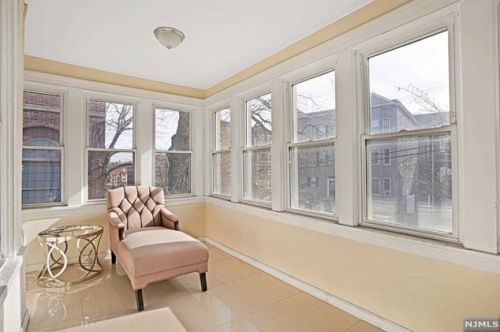 35 Hilliard Ave, Edgewater NJ 07020-1256 exterior