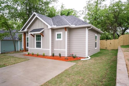 316 Bond St, Denison TX  75020-2402 exterior