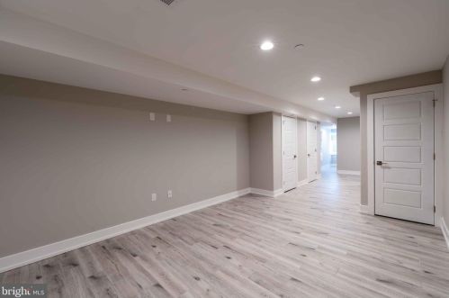 2019 Bodine St, Philadelphia PA  19122-1503 exterior