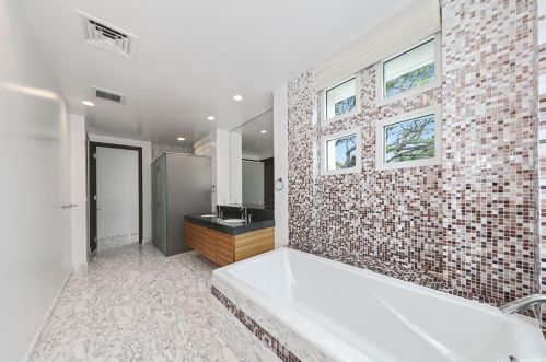 4801 Kahala Ave, Honolulu HI 96816-5231 exterior