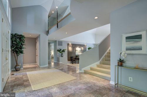 10011 Avenel Farm Dr, Rockville MD 20854-5410 exterior