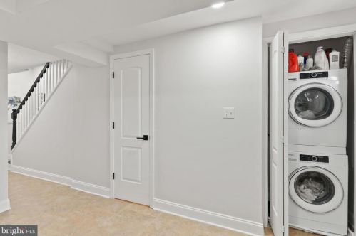 4355 G St, Washington DC  20019-4255 exterior