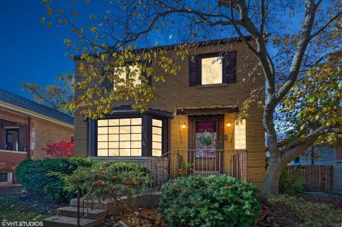 9742 Damen Ave, Chicago, IL 60643-1629