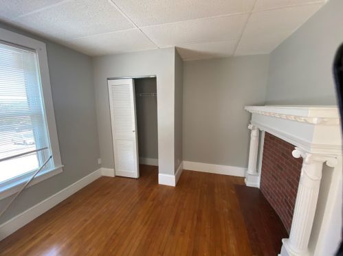 31 Vernon St, Worcester MA 01610-1996 exterior