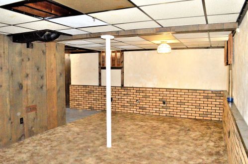 1329 91, Milwaukee WI 53224-4712 exterior