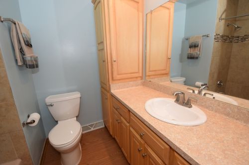 6894 Park Mnr Dr, Milwaukee WI 53224-4638 exterior