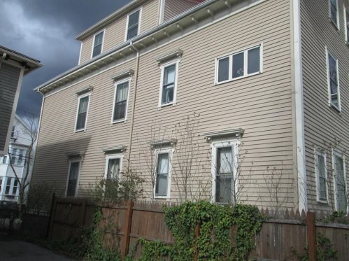 26 Hudson St, Providence RI 02909-2016 exterior