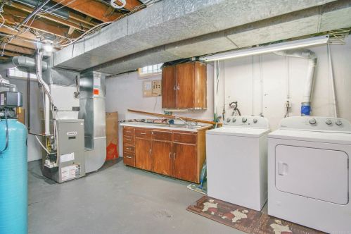 1125 Mishawaka Ave, Mishawaka IN 46544-2416 exterior