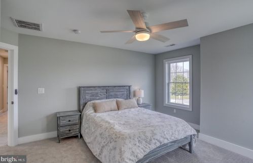 1 Ashburn Dr, Lewes DE 19958-9759 exterior