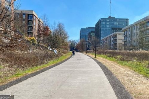 554 Avenue Pl, Atlanta GA  30318-6923 exterior