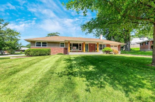 8820 Anaconda Dr, Saint Louis MO 63126-2301 exterior