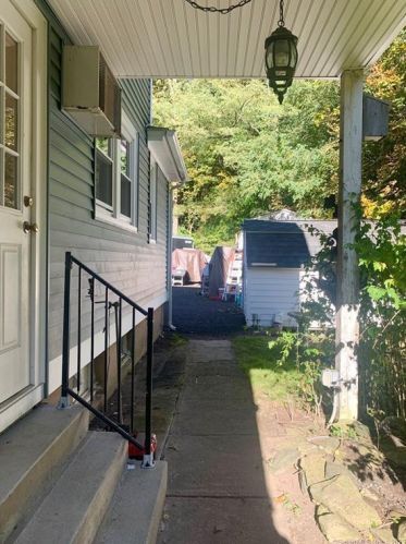 14 Reed St, Vernon CT 06066-3728 exterior