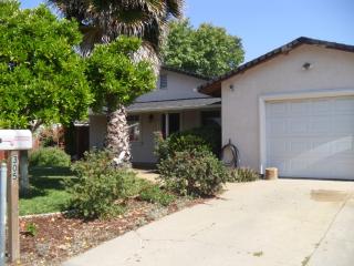 305 Tenaya Ave, Sacramento CA  95833-1200 exterior