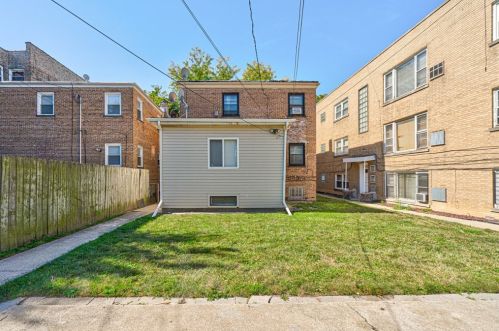 10939 King Dr, Chicago IL 60653-3311 exterior