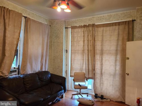 913 King St, Lancaster PA  17602-3223 exterior