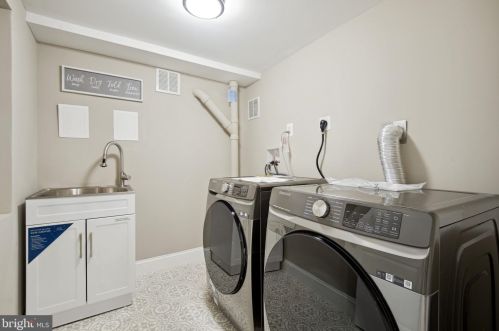 9920 Woodburn Rd, Silver Spring MD  20901-2731 exterior