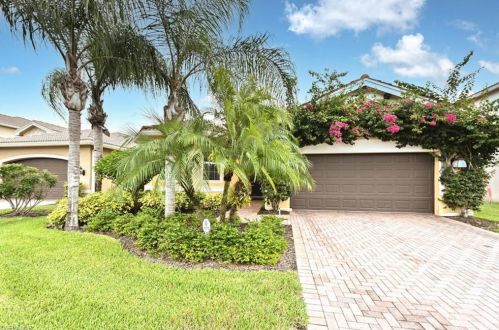 6533 Marbella Dr, Naples, FL 34105-5045