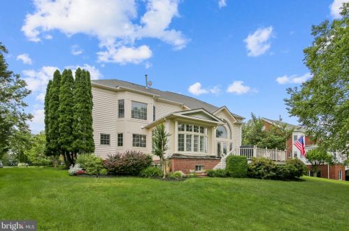 43332 Crystal Lake St, Leesburg, VA 20176-3907