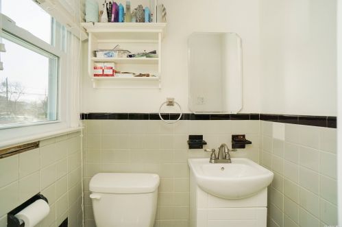 1526 10 St, Babylon NY 11704-3836 exterior