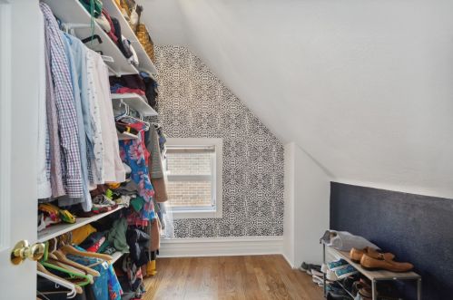 1338 Grace St, Chicago IL  60613-2825 exterior