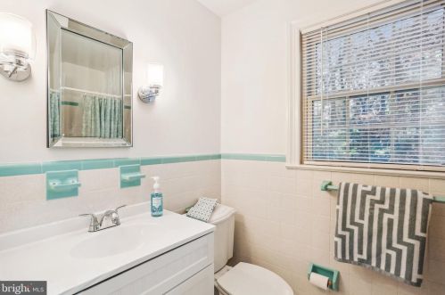 1117 Notley Rd, Silver Spring MD 20904-5970 exterior