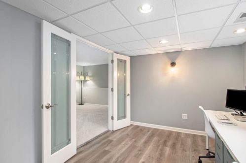 340 Riverwood Dr, Middlevle MI  49333-9092 exterior