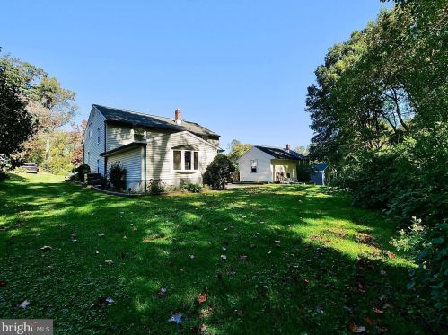 428 Gdn Ln, Chester PA exterior