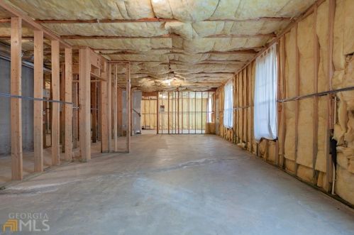 3112 Dawson Blvd, Atlanta GA 30331-6300 exterior