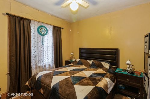 3922 Leclaire Ave, Chicago IL 60641-5083 exterior