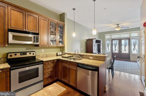 309 Lawrence St, Philadelphia PA 19133-3023 exterior